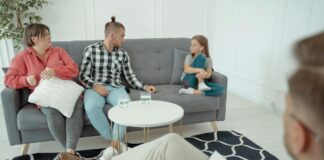 De ce nu îl duci pe copil la psiholog. Barierele tale emoţionale